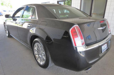 2012 Chrysler 300C  Base