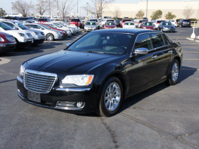 2012 Chrysler 300C  Base