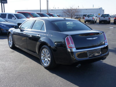 2012 Chrysler 300C  Base