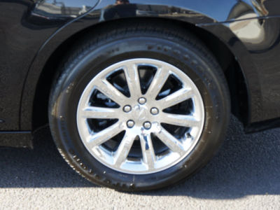 2012 Chrysler 300C  Base