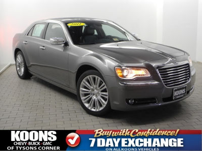 2011 Chrysler 300C  Base