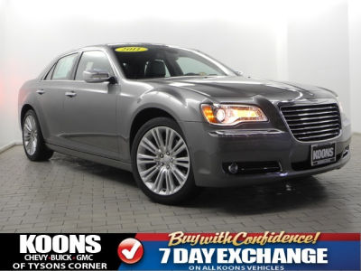 2011 Chrysler 300C  Base