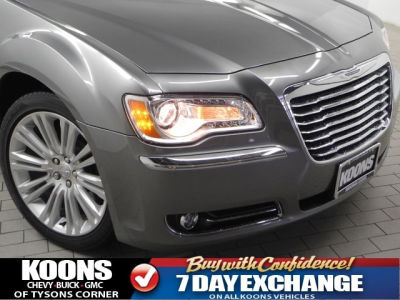 2011 Chrysler 300C  Base