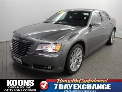 2011 Chrysler 300C  Base