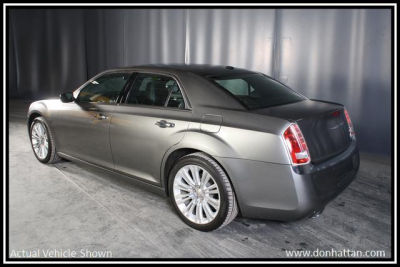 2011 Chrysler 300C  Base