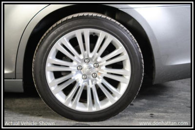 2011 Chrysler 300C  Base