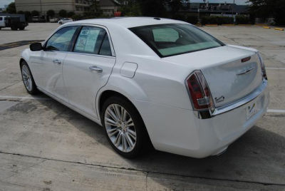 2012 Chrysler 300C  Base