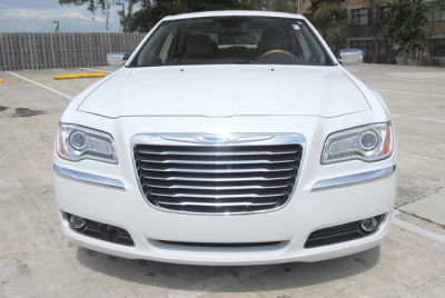 2012 Chrysler 300C  Base