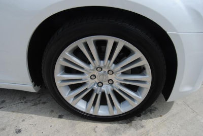 2012 Chrysler 300C  Base