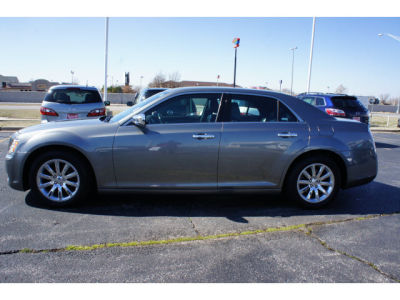 2012 Chrysler 300C  Base