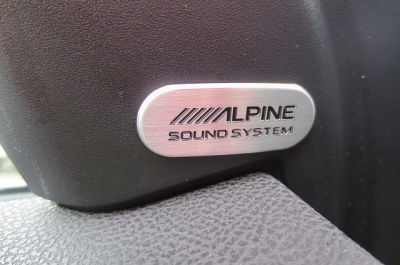 2011 Chrysler 300C  Base