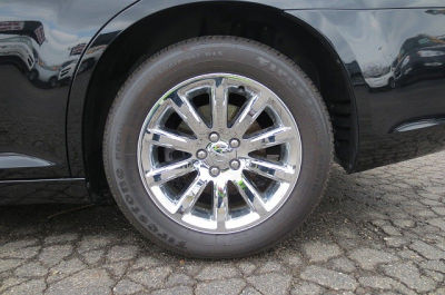 2011 Chrysler 300C  Base