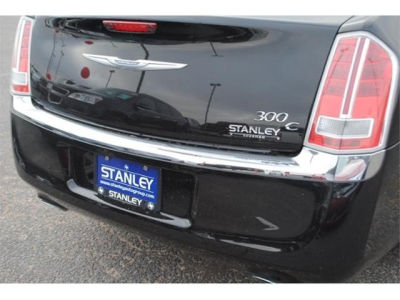 2011 Chrysler 300C  Base