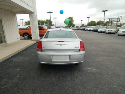 2009 Chrysler 300C  SRT-8