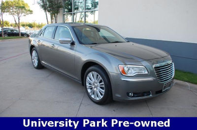 2011 Chrysler 300C  Base