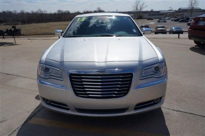 2012 Chrysler 300C  Base