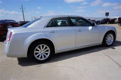2012 Chrysler 300C  Base