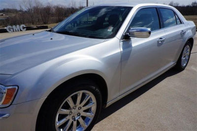 2012 Chrysler 300C  Base