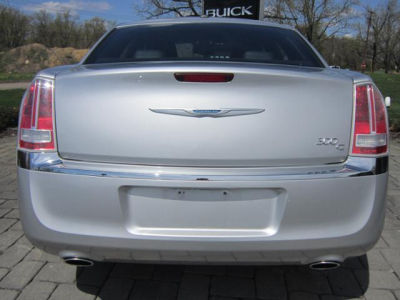 2012 Chrysler 300C  Base
