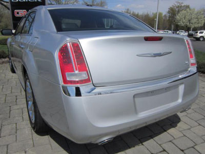 2012 Chrysler 300C  Base