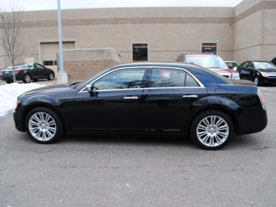 2011 Chrysler 300C  Base