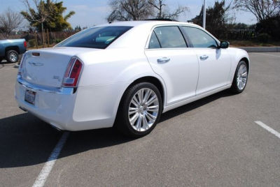 2011 Chrysler 300C  Base