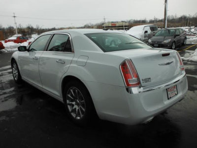 2012 Chrysler 300C  Base
