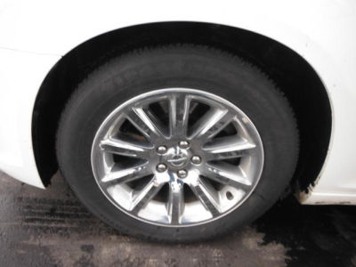 2012 Chrysler 300C  Base