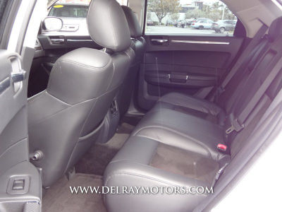 2010 Chrysler 300C  300S