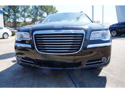 2012 Chrysler 300C  Base
