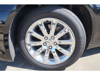 2012 Chrysler 300C  Base