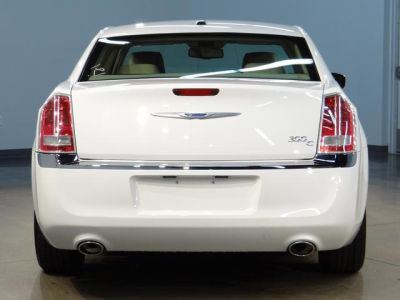2012 Chrysler 300C  Base