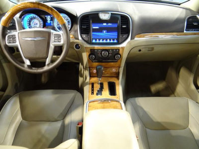 2012 Chrysler 300C  Base
