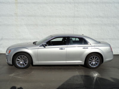 2012 Chrysler 300C  Base