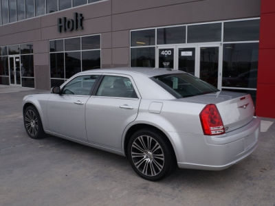 2010 Chrysler 300C  300S