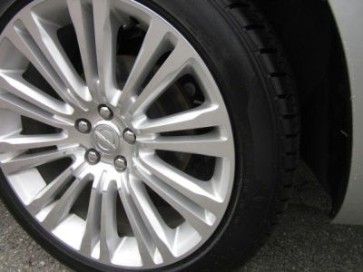 2011 Chrysler 300C  Base