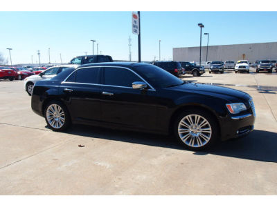 2011 Chrysler 300C  Base