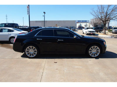 2011 Chrysler 300C  Base