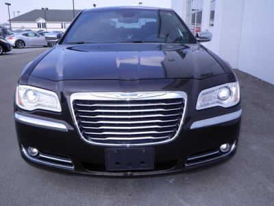 2012 Chrysler 300C  Base