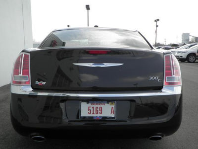 2012 Chrysler 300C  Base