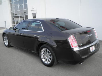 2012 Chrysler 300C  Base