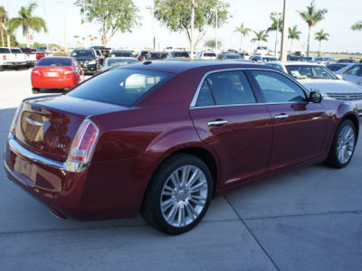 2011 Chrysler 300C  Base