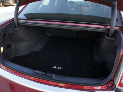 2011 Chrysler 300C  Base