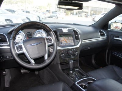 2011 Chrysler 300C  Base