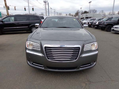 2012 Chrysler 300C  Base