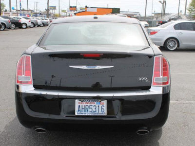 2012 Chrysler 300C  Base
