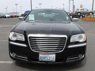 2012 Chrysler 300C  Base