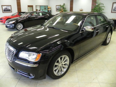 2012 Chrysler 300C  Base