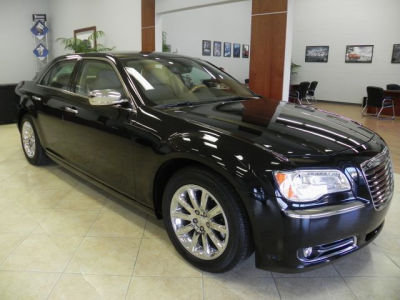 2012 Chrysler 300C  Base
