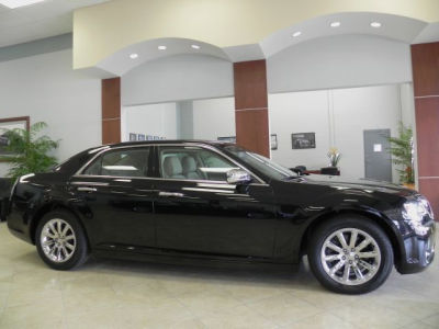 2012 Chrysler 300C  Base